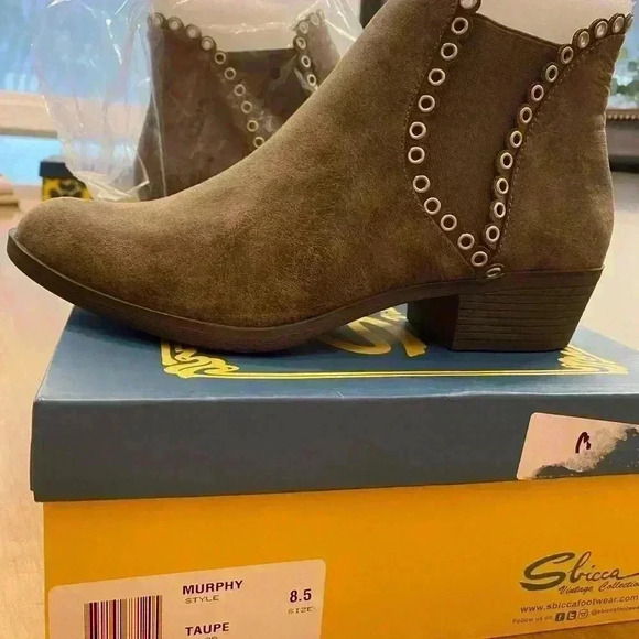 Womens Ankle booties brown vegan low heel 8.5 M NEW Sbicca - Picture 1 of 11